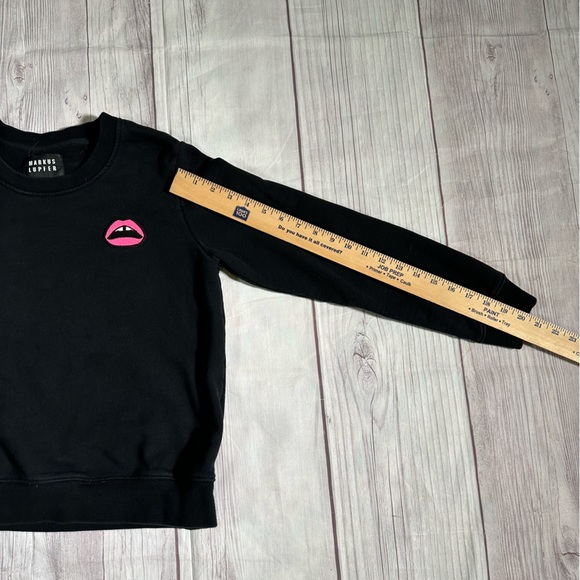 Women’s MARKUS LUPFER Black Crewneck Sweatshirts With Gap Tooth Lip Patch - Picture 6 of 8